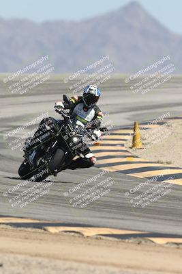 media/Oct-02-2025-Racers Edge (Thu) [[2c91cb6ab3]]/3-B Group/Session 4-Turn 12 (1pm)/